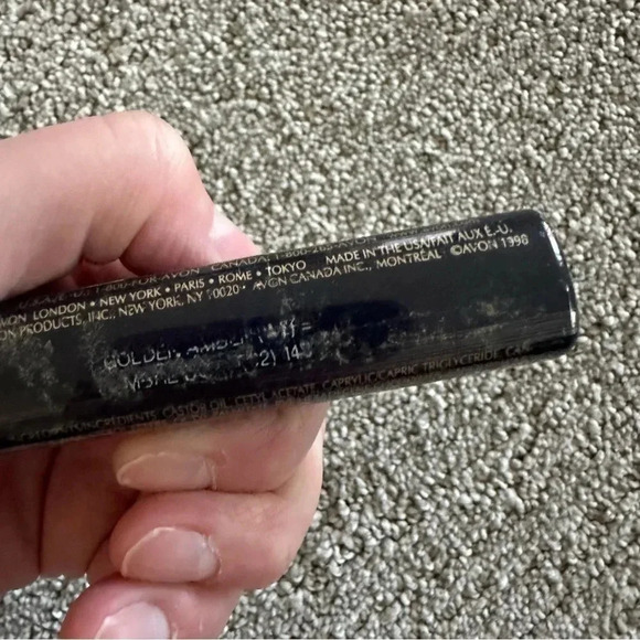 Avon COLOR RICH RENEWABLE Lipstick Golden Amber - Picture 3 of 3